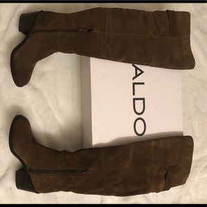 Almost new Aldo’s boots 24 hour sale.
